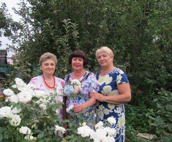 День матері — свято любові і поваги День матері — свято любові і поваги